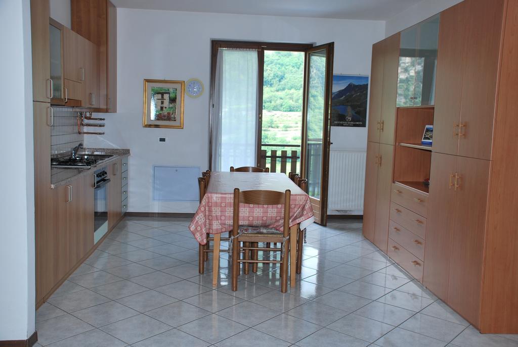 Appartamenti Stanga Ivo Tenno Rum bild